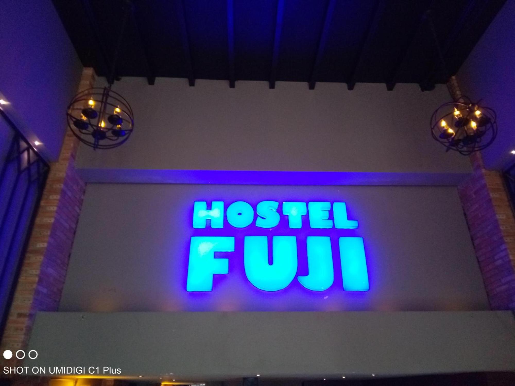 Hostel Fuji プノンペン エクステリア 写真