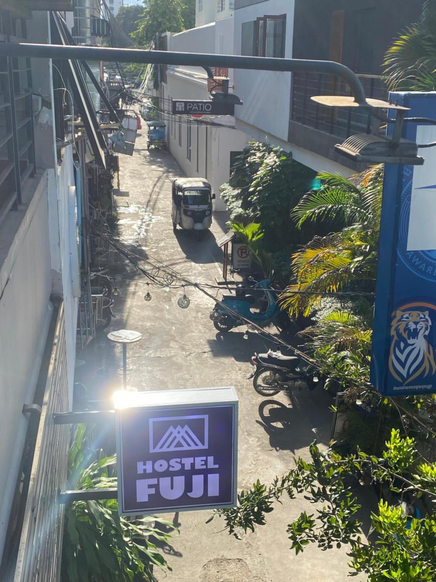 Hostel Fuji プノンペン エクステリア 写真